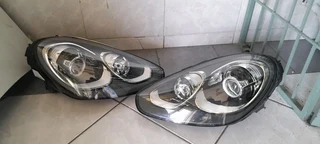 PORSCHE CAYENNE XENON HEADLIGHT