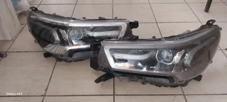 TOYOTA HILUX GD6 HEADLIGHT