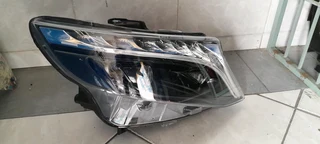 MERC BENZ A447 V-CLASS HEADLIGHT