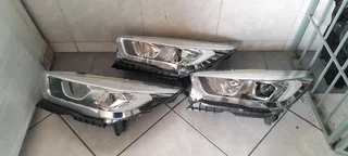 FORD KUGA HEADLIGHT 2019
