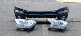 FORD RANGER T7 HEADLIGHT AND BUMPER