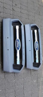 FORD RANGER T7 MAIN GRILL