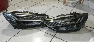 AUDI RS7 XENON HEADLIGHT 2022