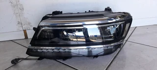 VW TIGUAN XENON HEADLIGHT LHS