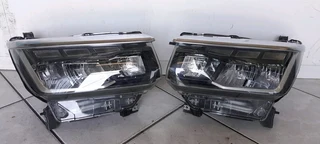 VW AMAROK HEADLIGHT 2023