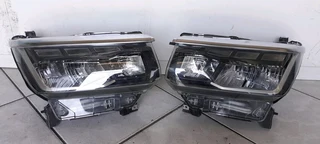 VW AMAROK HEADLIGHT 2023
