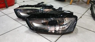 Audi A4 B8 Xenon Headlight 2014