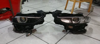 MAZDA 3 XENON HEADLIGHT 2020