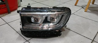 GWM P-SERIES XENON HEADLIGHT