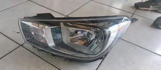 Kia Pegas Headlight