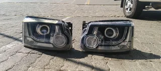 LAND ROVER DISCOVERY 4 HEADLIGHT