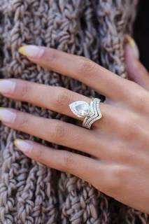 REVEAL JEWELERS - BUY AND SELL OLD/USED JEWELERY(PRECIOUS METALS AND GEMSTONES)