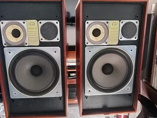 Vintage Wharfedale Glendale 3 xp speakers