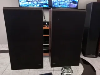 B&O S30 speakers in super clean condition