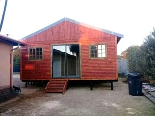 Freemon Log Homes Construction Company: &#43;27734877661.