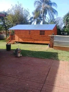 Freemon Log Homes Construction Company: &#43;27734877661.