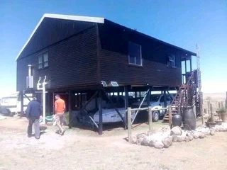 Freemon Log Homes Construction Company: &#43;27734877661.