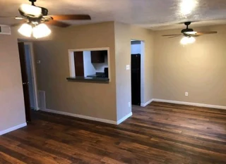 Freemon Log Homes Construction Company: &#43;27734877661.