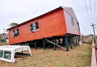 Freemon Log Homes Construction Company: &#43;27734877661.