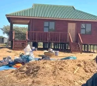 Freemon Log Homes Construction Company: &#43;27734877661.