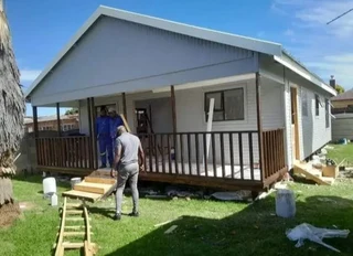Freemon Log Homes Construction Company: &#43;27734877661.