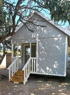 Freemon Log Homes Construction Company: &#43;27734877661.