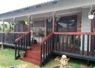 Freemon Log Homes Construction Company: &#43;27734877661.