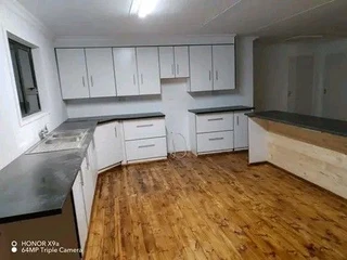 Freemon Log Homes Construction Company: &#43;27734877661.