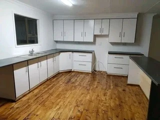 Freemon Log Homes Construction Company: &#43;27734877661.