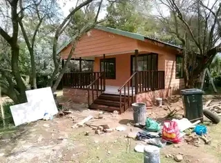 Log Homes and Nutec Homes: &#43;27643441964 / &#43;27734877661.