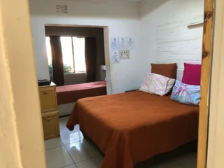 House - Ad posted by Ethan Van Rooyen