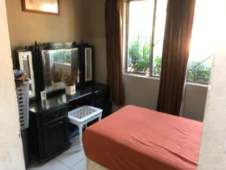 House - Ad posted by Ethan Van Rooyen