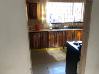 House - Ad posted by Ethan Van Rooyen