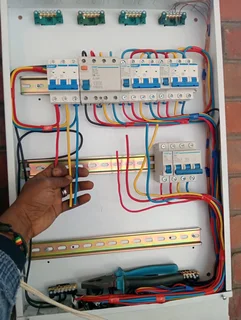 Electrician assistant