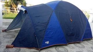 Tent (Oztrail habitat-6 person,)