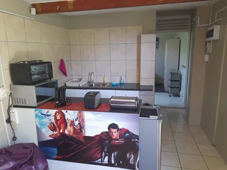 Dunoon Pl, Semi Furnished 1 BR Cottage, Secure Parking, Available Now