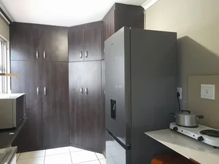 Pinegrove Pl, Bachelor Cottage for a Single Lady, Available 1 January