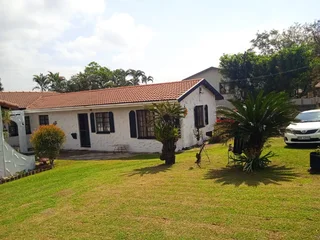 Quaint 2 Br, 1 Bath Garden Cottage. Including Utilities, Small Dog Friendly, Available Now