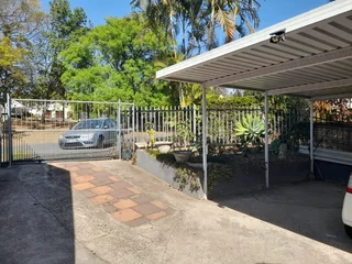 Pinegrove Pl, HUGE Bachelor Cottage, Covered Parking, PrePaid Utilities.  Available 1 February