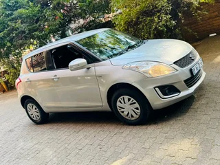 Selling Suzuki swift 1.2 2015 model vvt-i