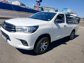 Selling Toyota Hilux diesel longbase 2018 model