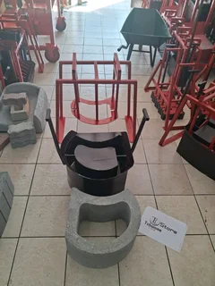 Retaining wall block machine