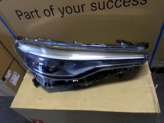 2021-2023 Toyota Corolla Cross Right Side Led Headlight For Sale