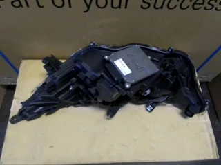 2024 TOYOTA RAV 4 RIGHT SIDE LED XENON HEADLIGHT FOR SALE..