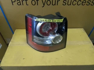 (2011-2015) Range Rover Sport Left Side Rear Tailight For Sale