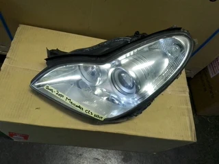 (2009-2011) Mercedes Gls W219 Left Side Xenon Headlight For Sale