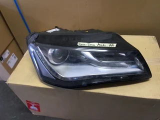 (2010-2014) Audi A8 Right Side Led Xenon Headlight For Sale.