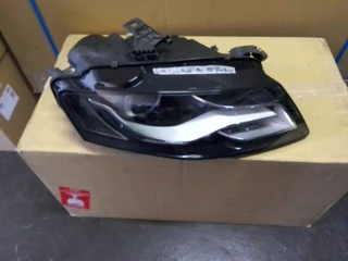 (2009-2012) Audi A4 B8 Preface Right Side Xenon Headlight For Sale.