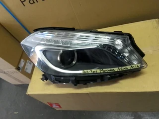 2013-2016 Mercedes A Class A176 Right Side Led Xenon Headlight For Sale