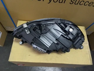 (2014-2016) MERCEDES S.CLAS W222 RIGHT SIDE LED XENON HEADLIGHT FOR SALE